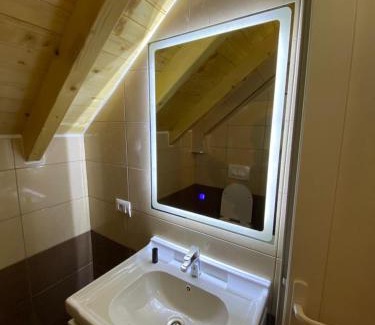 Kukes County Casa | Adenisi guesthouse
