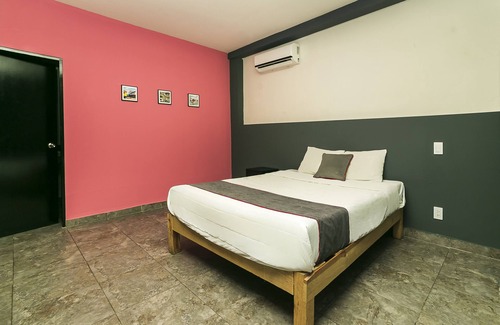 Centro de Monterrey Hotel | Adhoc SF Plaza