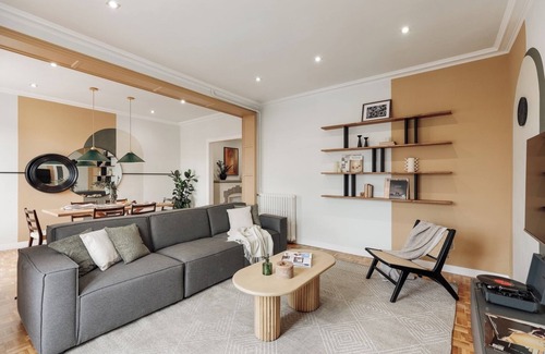 El Putget i Farro Apartamento | Adile - 4 bedrooms and balcony in El Putxet