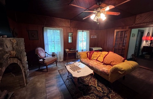 Newcomb Casa | Adirondack Cedar Inn-Lake Harris-Perfect Getaway for entire family
