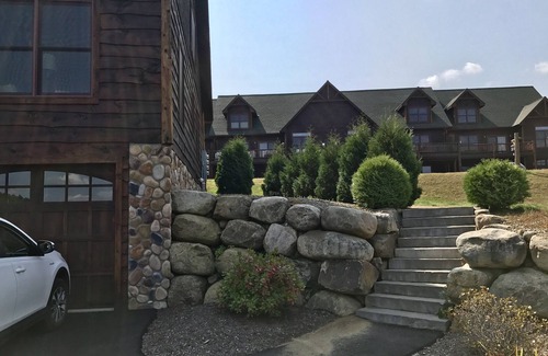 North Creek Casa | Adirondack Dream Townhome