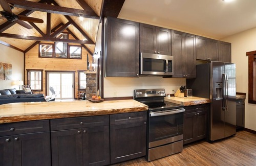 Glenfield Cabina | Independence Falls Lodge