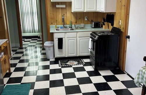 Gloversville Apartamento | Adirondack Spirit