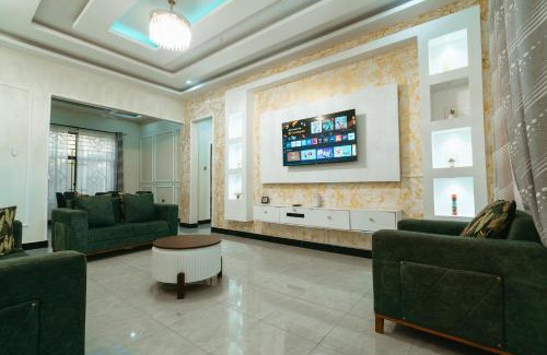 Dar es Salaam Casa | Adizo house - close to beach with AC, Washingmachine and Wifi