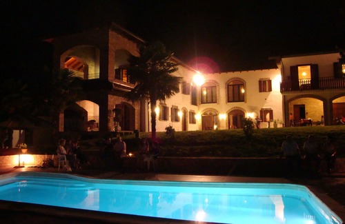 Canelli Apartamento | Adjoining communicating apartments in late 19th century farmhouse