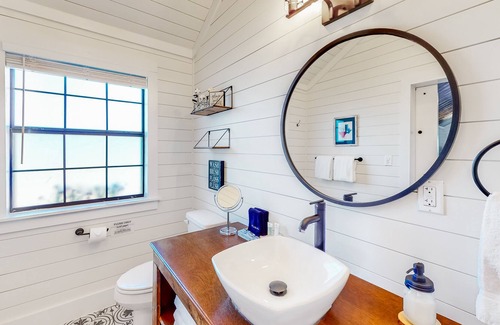 Fredericksburg Cabaña | Adjoining cottages with private decks, AC/heat, and high-speed fiber WiFi