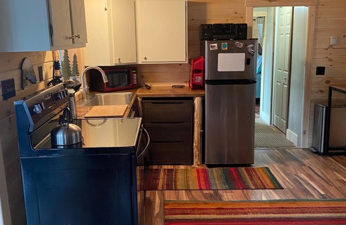 Elizabethtown Casa | ADK Cozy Cottage ....