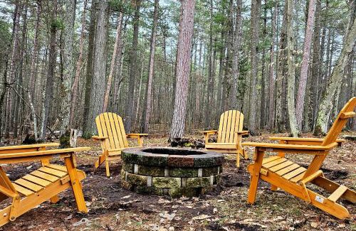 Jay Casa | ADK Forest Cabin near Lake Placid with Hot Tub and Ice Bath