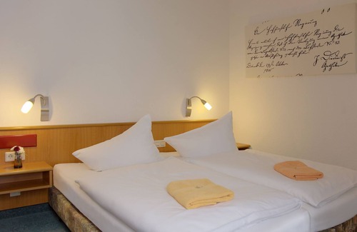 Delitzsch Hotel | Adler Hotel
