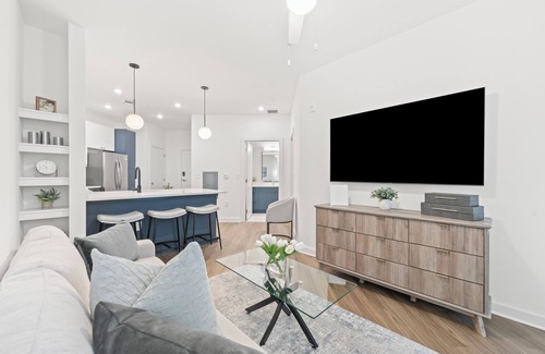 Monroe Ward Apartamento | Admirable Comfort 1-Bedroom Apartment - Downtown RVA - Pool, Gym & Parking