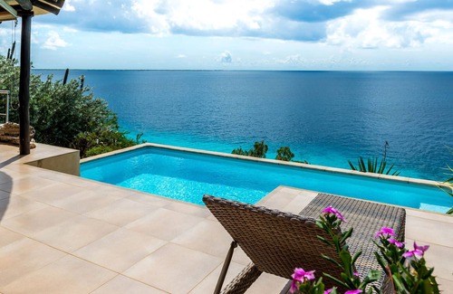 Kralendijk Villa | Adobe Style Oceanfront Villa con piscina privada