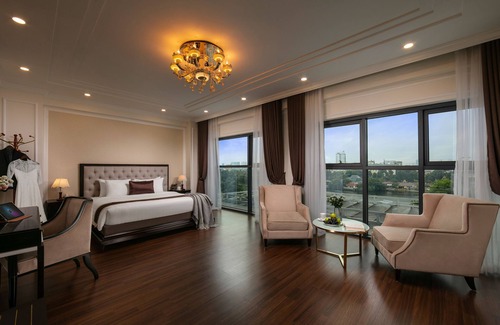 Hai Ba Trung Hotel | Adonis Hotel