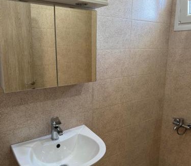 Flogita Apartamento | Adoniss Apartmentss 2