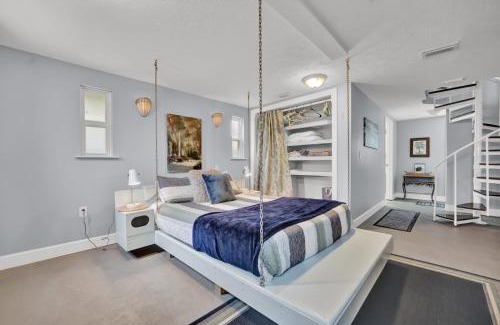 Lynn Haven Casa | Adorable 1 BDR with Full Kitchen Deck Washer Dryer