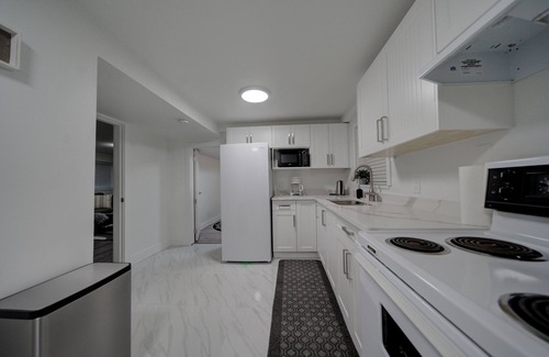 Delta Casa | Adorable 1 bdrm + pull out sofa suite in Delta