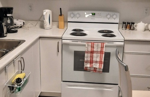 Saskatoon Apartamento | Adorable 1 bed room legal basement suite
