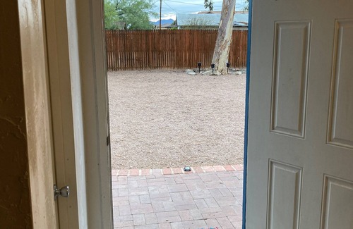 Tucson Casa | Adorable 1-Bedroom Guest House with Kitchenette
