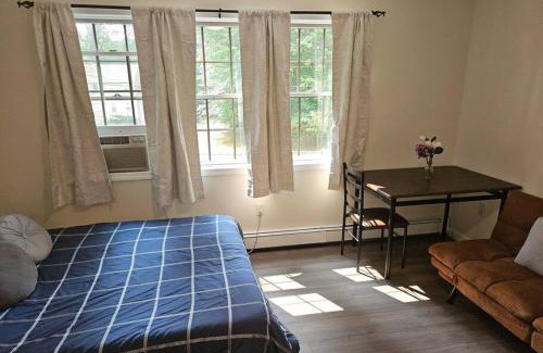 Northbridge Apartamento | Adorable 1 bedroom with off-street parking