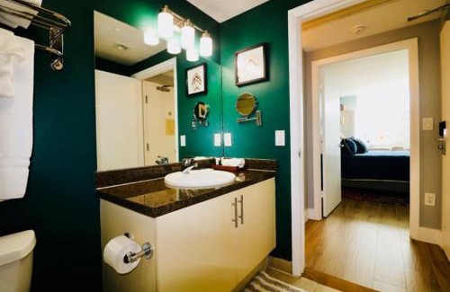 Coconut Grove Hotel | Adorable 12th Floor Standard Unit Parking Included