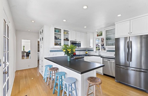 Laguna Beach Cabaña | Adorable 1940’s Vintage Ocean View Cottage in the Village