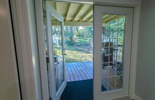 Campbell River Apartamento | Adorable 2 Bedroom Place with a Country Feel