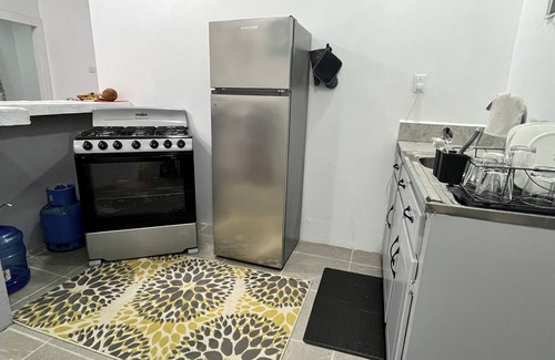 Demerara-Mahaica Casa | Adorable 2-bedroom house with AC in Great Diamond