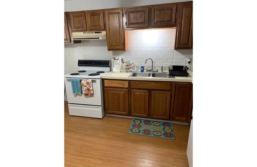 Gainesville Casa | Adorable 2 Bedroom 1 Bath Duplex