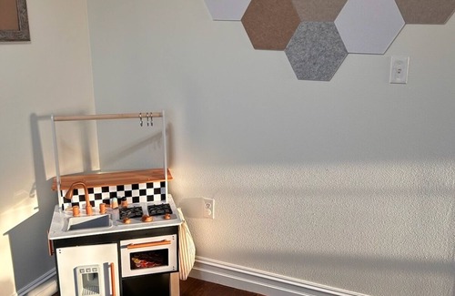 Pryor Casa | Adorable 2-bedroom house with AC in charming Pryor