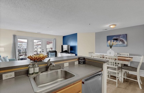 McCutcheon Field Condominio | Adorable 2 bedroom oceanfront condo