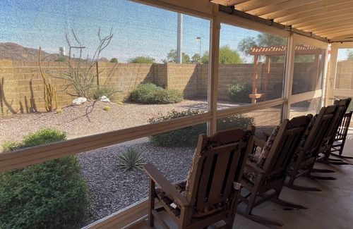 North Mountain Casa | Dulce 3 habitaciones, 2 baños, casa bien equipada se sienta en Cave Creek Wash Bike Trail!