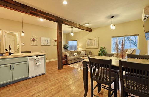 Ellensburg Casa | Adorable 3- Bedroom Country-Side retreat w/Hot Tub