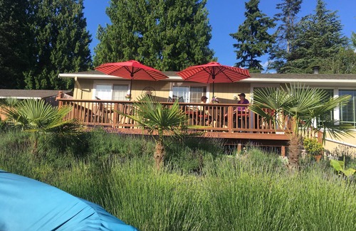 Bonney Lake Casa | Adorable 3-bedroom Island Home in Bonney Lake
