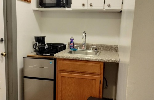 Summerville Apartamento | Adorable apartment with AC in the Howard Finster Vision House Museum
