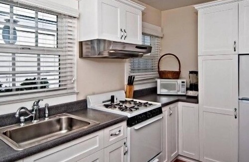 Venice Canals Cabaña | Adorable Beach Cottage 1 Bl a Venice Beach-Bikes + Barco + Wifi + barbacoa + Patio