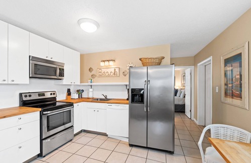 Laguna Beach Estates Condominio | Adorable Beach Cottages in Panama City Beach by Panhandle Getaways