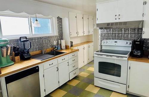 Ludington Casa | Adorable, cabaña con vista a la playa! ¡Buena ubicación!