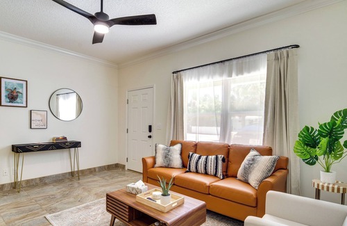 Crescent Beach Condominio | Adorable Cocoa Beach Condo: Walk to the Ocean!