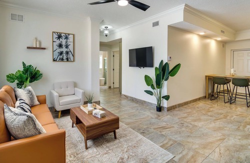 Crescent Beach Condominio | Adorable Cocoa Beach Condo: Walk to the Ocean!