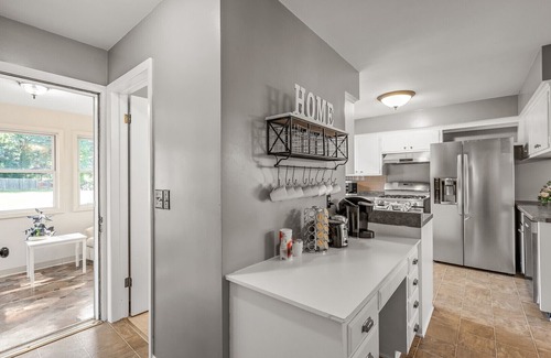 Maplewood Casa | Adorable Comfy Home- 3M Headquarter-Battle Creek Park- MOA- DTWN St. Paul