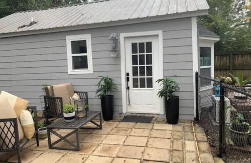 Aiken Cabaña | Adorable Cottage in Downtown Aiken