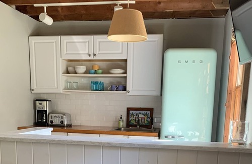 Nantucket Town Casa | Adorable Cottage on West Dover-Town