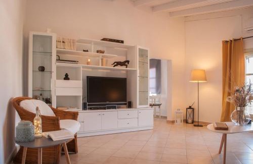 Vathianos Kampos Casa | Adorable Country House with sea & church view!