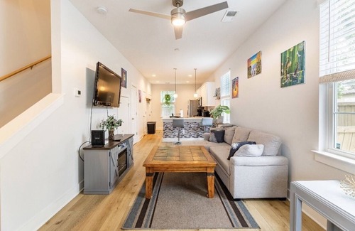 North Charleston Casa | Adorable Cozy & Private Home in Charleston