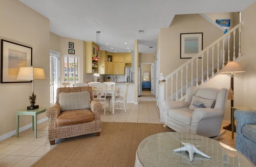 Crystal Shores Casa | CASA ADORABLE DESTIN BEACH! 1 minuto a pie de playa! Vista del golfo! ¡Piscina privada!