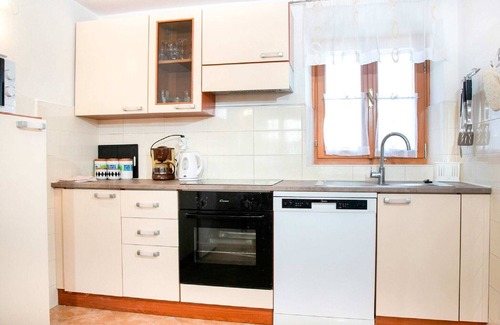 Krmed Casa | Pintoresca granja en Krmed con jardín