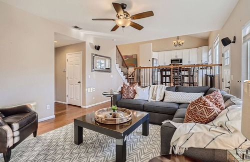 North Central Westminster Casa | Adorable home, close to Boulder and Denver