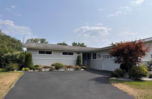 Colonie Casa | Adorable house with pool