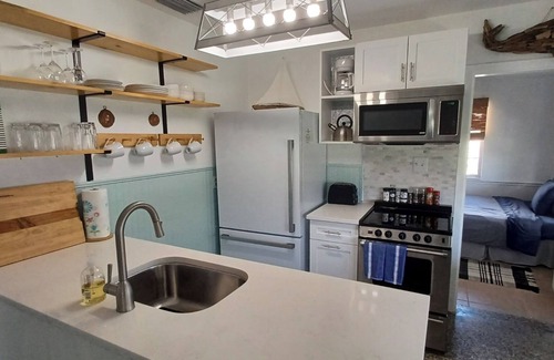 Vero Beach Casa | Adorable house with a large private back yard in sunny Vero Beach