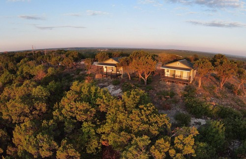 Nemo Cabina | Adorable Mesa Top Cabin (South Cabin)