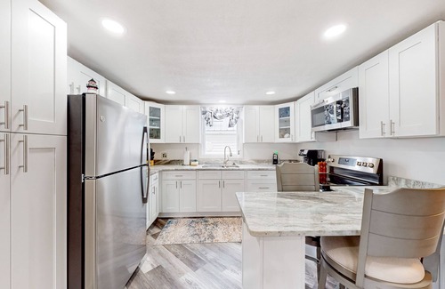 Wells Casa | Adorable nautical home close to town, W/D, & streaming, dog friendly